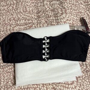 No Boundaries Black Bikini Top, New size small (3-5)